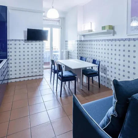 Milan Flat 5 Min From Duomo With Park For Small Cars Exterior photo